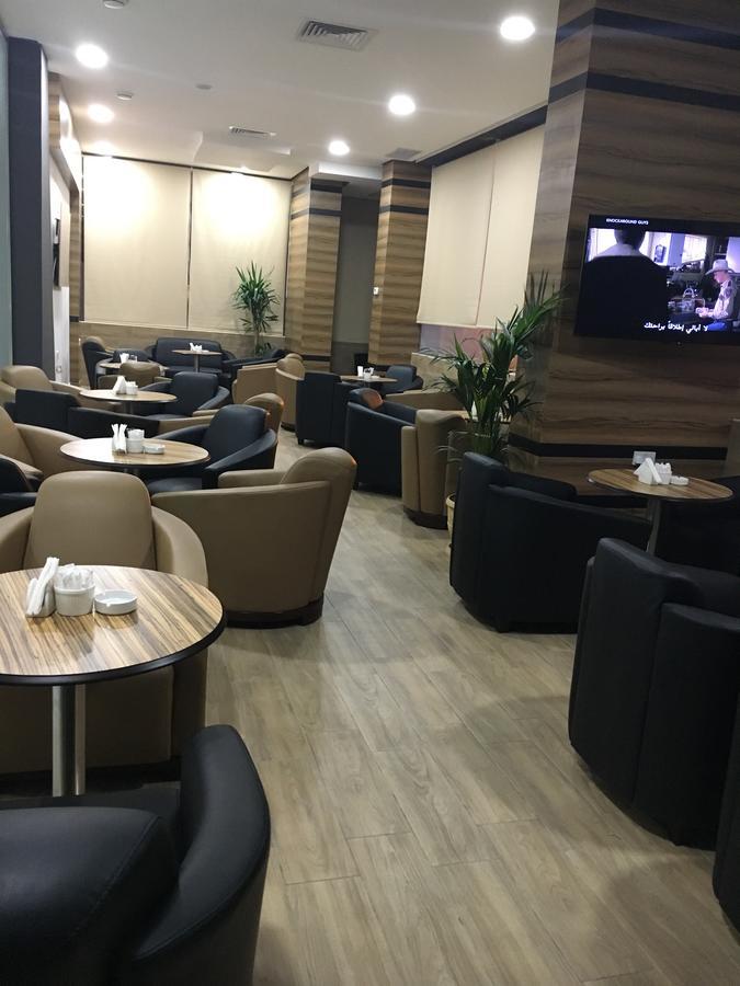 Al Muhanna Plaza Luxury Apartments Кувейт Екстериор снимка