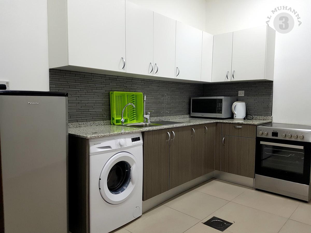 Al Muhanna Plaza Luxury Apartments Кувейт Екстериор снимка